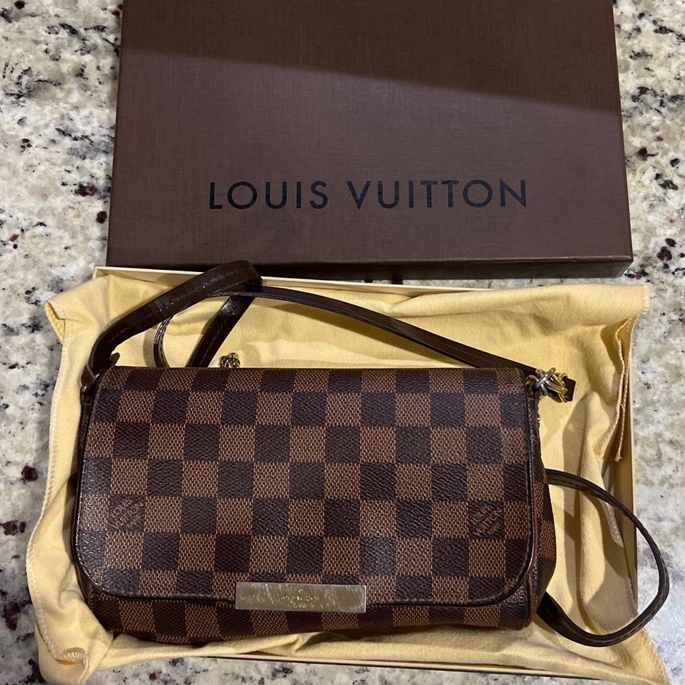 LV Favorite PM in Ebene